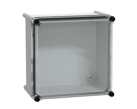 Schneider Electric kapsling 7035 set fra front, viser det transparente låg og grå polycarbonat kabinet med sorte låse.