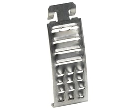 Nærbillede af et enkelt Uni/Fiksers element i rustfrit stål til Georg Fischer ring, med synlige tænder og samlemekanisme.
