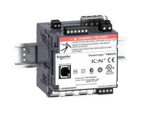 Schneider Electric PowerLogic PM8000 multimeter uden display til tavlemontering med kabeltilslutninger og advarselsskilt.