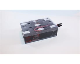 Eaton Easy Battery+ EB002SP batteripakke til UPS, 72 V med 12 batterier på 6 V / 9 Ah, set skråt ovenfra.