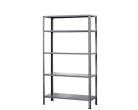 Ironside værkstedsreol med fem galvaniserede hylder, vist samlet set skråt forfra, i formatet 2 x 1 x 0,4 meter.
