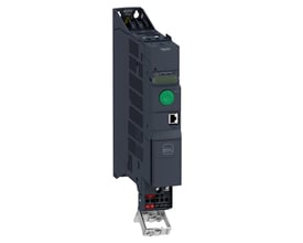 Schneider Electric ATV320 frekvensomformer i grå plast med synlig skærm, grøn knap, RJ45 port og terminaler vist i skråt perspektiv.