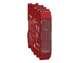 Detaljeret frontbillede af Schneider Electric Modicon XPSMCM udvidelsesmodul, der viser tekniske specifikationer og certificeringer som TUV og RCM.