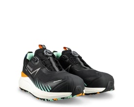 Detaljeret vinkel af Sika Footwear sikkerhedssko 100201 LAB BOA S3S, med fokus på BOA Fit System og det slidstærke tekstiloverdel.