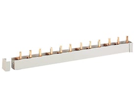 Siemens 3-faset samleskinne 5ST, 210 mm lang med 16 mm2 kobberledere og 12 stikkontakter på hvid baggrund.