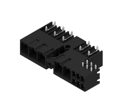 Weidmüllers sorte hybridstik til printkort med 5 poler og 7,62 mm afstand ses skråt ovenfra med kontaktbenene synlige.