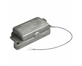 Dæksel til underdel af Weidmüller-industristik med klemågstilslutning, set skråt ovenfra med fastgjort wire.
