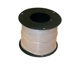 Nexans H03VVH2-F ledning på en rulle, 100 meter lang og grå, med en mørk plastikspole.