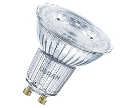 Ledvance Smart Matter LED-pære med GU10-sokkel, RGBTW og WiFi, set skråt forfra med klar, facetteret front.