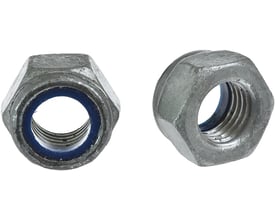 To låsemøtrikker M8 FZV med blå nylonring, viser gevind og galvaniseret overflade.
