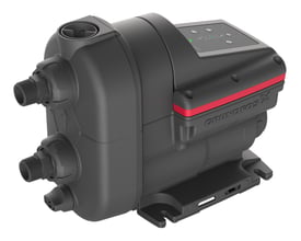 Grundfos SCALA2 trykforøgerpumpe i trekvart vinkel, fremviser den kompakte enhed med 1" tilslutninger og et tydeligt kontrolpanel.