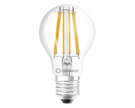 Tæt på Ledvance LED filament pæren med E27 sokkel, der viser den klare glasboble og de indvendige filamenter.