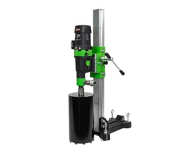 Eibenstock diamantboreenhed DSE 200 med 2.500 W motor, 2 gear og integreret borekrone på en solid stander.