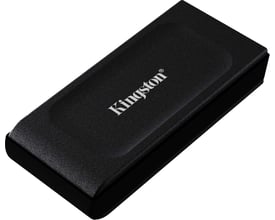 Kingston XS1000 ekstern SSD i sort med 1 TB lagerplads, vist på hvid baggrund med tydelig Kingston logo.