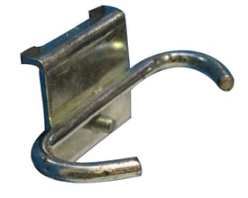 Maskinfabrikken Universal ophæng til tænger, 70mm bred og 17mm dyb, fremstillet af metal med dobbel bagplade til hulplader.