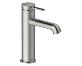 Damixa Iris etgrebsbatteri i stål med en 114mm tud, med koldstart og vandbesparende funktion. Produktet er lavet af messing og har 1-grebs betjening.