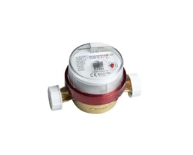 Siemens WFW240.D110 varmtvandsmåler med G34 tilslutning og 110 mm længde, viser Q3 2,5 m3/h på en hvid baggrund.