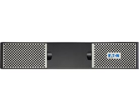 Eaton 9PX eksternt batterimodul på 72 V i sort Rack/Tower-format med perforerede frontfelter, set forfra.