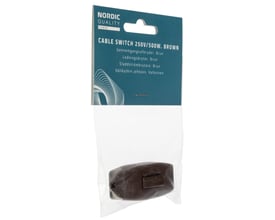 Brun ledningsafbryder fra Nordic Quality i original emballage med produktinformation på dansk og andre sprog.