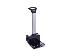 Raaco CarryMore TRT-0 transporttrolley i sort og aluminium med udfoldet bund, store hjul og ergonomisk håndtag.
