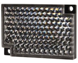 Omron E39-R1K reflektor til fotosensor, 40x60x7,5 mm, med facet-mønster og monteringshuller.