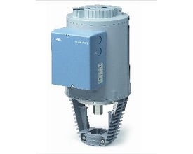 Siemens SKB32.51 ventil aktuator i grå og lyseblå, med 2800 N, 20 mm slaglængde og 230V tilslutning.