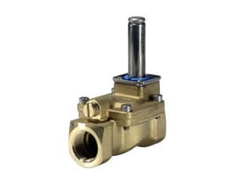 Nærbillede af Danfoss EV224B magnetventil i messing med tydelig G 3/4" gevindtilslutning og NBR-pakning.