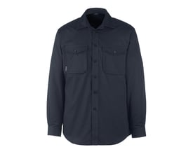 Mascot Greenwood skjorte i marineblå med to brystlommer, stolpelukning og skjult knap i kraven. 100% bomuld.