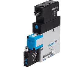 Festo VADMI-200-P vakuumgenerator med integreret vacuum switch, PNP design, og synlig blå flowkontrolventil på en hvid baggrund.