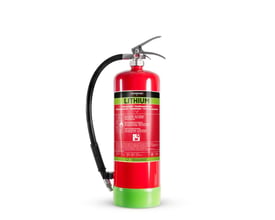 Housegard AVD LITHEX-6 brandslukker på 6 liter med 13A-effektivitetsklasse, rød beholder, grøn bund og sort slange.
