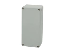 Fibox Euronorm II monteringskasse i grå polyester, dimensioner 75x160x55 mm, med synlige skruer i hjørnerne.