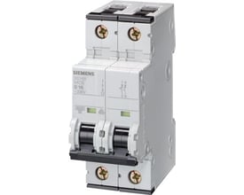 Siemens SENTRON 5SY6532-6 automatsikring, 1+N-polet og 32 A, set skråt forfra med to sorte vippekontakter.