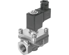 Festo magnetventil VZWF-B-L-M22C-G34-275-V-2AP4-6-R1 med blød tætning og elektrisk aktivering, viser magneten stående.