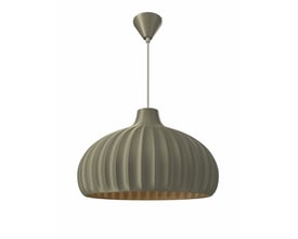 Original-serie pendel i metallisk grøn med 3 meter hvidt kabel og E27-fatning, fremstillet af polycarbonat.