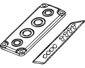 Detaljeret illustration af en grå Fibox blanketflange i polycarbonat, med fire store cirkulære membraner og en medfølgende stribe med skruer.