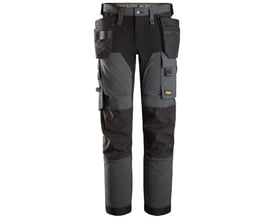 Detalje af Snickers Workwear arbejdsbukser, der viser CORDURA forstærkning ved knæene og praktiske hylsterlommer.