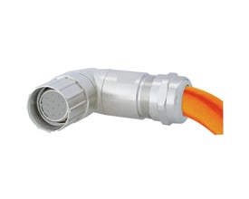 Weidmüller M23-hus til rundstik i kobber-zinklegering, vist vinklet med gevindtilslutning og orange kabel.