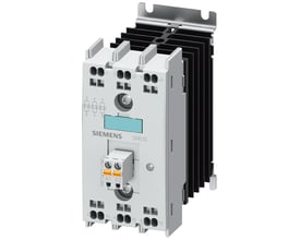 Siemens Sirius 3RF2 solid-state kontaktor med 10A og integreret køleplade, vist med tilslutningsmarkeringer.