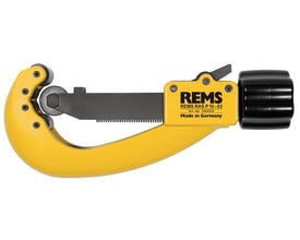 Sidevisning af Rems Ras P rørskærer, gul med sort skærehjul og et synligt Rems logo samt produktinformation.