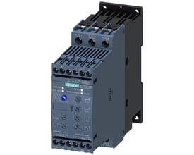 Siemens SIRIUS softstarter S0, 12,5A, 5,5 kW med skrueklemmer og 24V styreforsyning, vist fra en skrå vinkel.