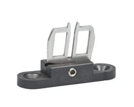 Nøgle fleks op/ned, AZ 15/16 B3, viser metalclips monteret på sort plastbasis med to monteringshuller.