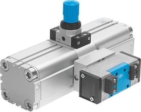 Festo trykforøger DPA-100-10 med 100mm stempel, fremstillet i aluminium og med blå pneumatiske tilslutninger.