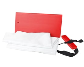 Ironside brandtæppe på 120 x 180 cm med hvidt tæppe foldet ud af rødt hardpack-etui og sorte udtræksstropper.