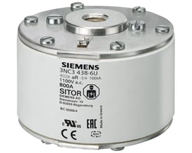 Siemens SITOR sikring 3NC3 438-6U med 800A mærkestrøm og 1100V AC spænding, med indvendigt gevind og frontindikator.