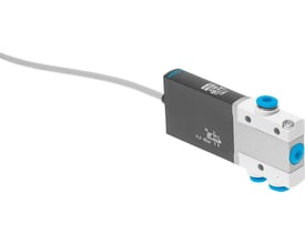 Festo magnetventil MHE2-MS1H-3/2G-QS-4-K med grå kabel, 3/2 lukket monostabil funktion og detaljeret tryksymboler.