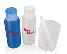 Raytech Magic gel tod-komponent sæt med to flasker, en blå og en hvid, samt en blandebeholder med ske.