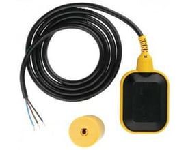 AKO niveauafbryder med et 2 meter 3x1 PVC-kabel, gul flyder og sort kabel på hvid baggrund.