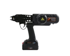 Tjep CR8/11-24 C-ringtang med 18V batteri, egnet til 8-11 mm emnetykkelse til hegn og bure.