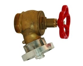 Nærbillede af Falck Teknik brandventilens C-Storz kobling med metalisk pakflade og 2" tilslutning.