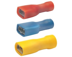 Klauke isoleret spademuffe i rød, blå og gul farve til ledere på 4-6mm², galvaniseret fortinnet messing.